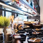 艾瑞克斯酒店 4*